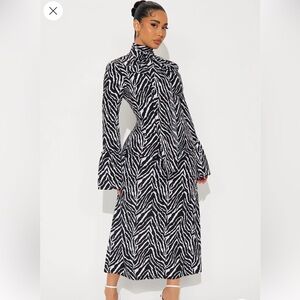 Fashion Nova Black and White Zebra Maxi Dress